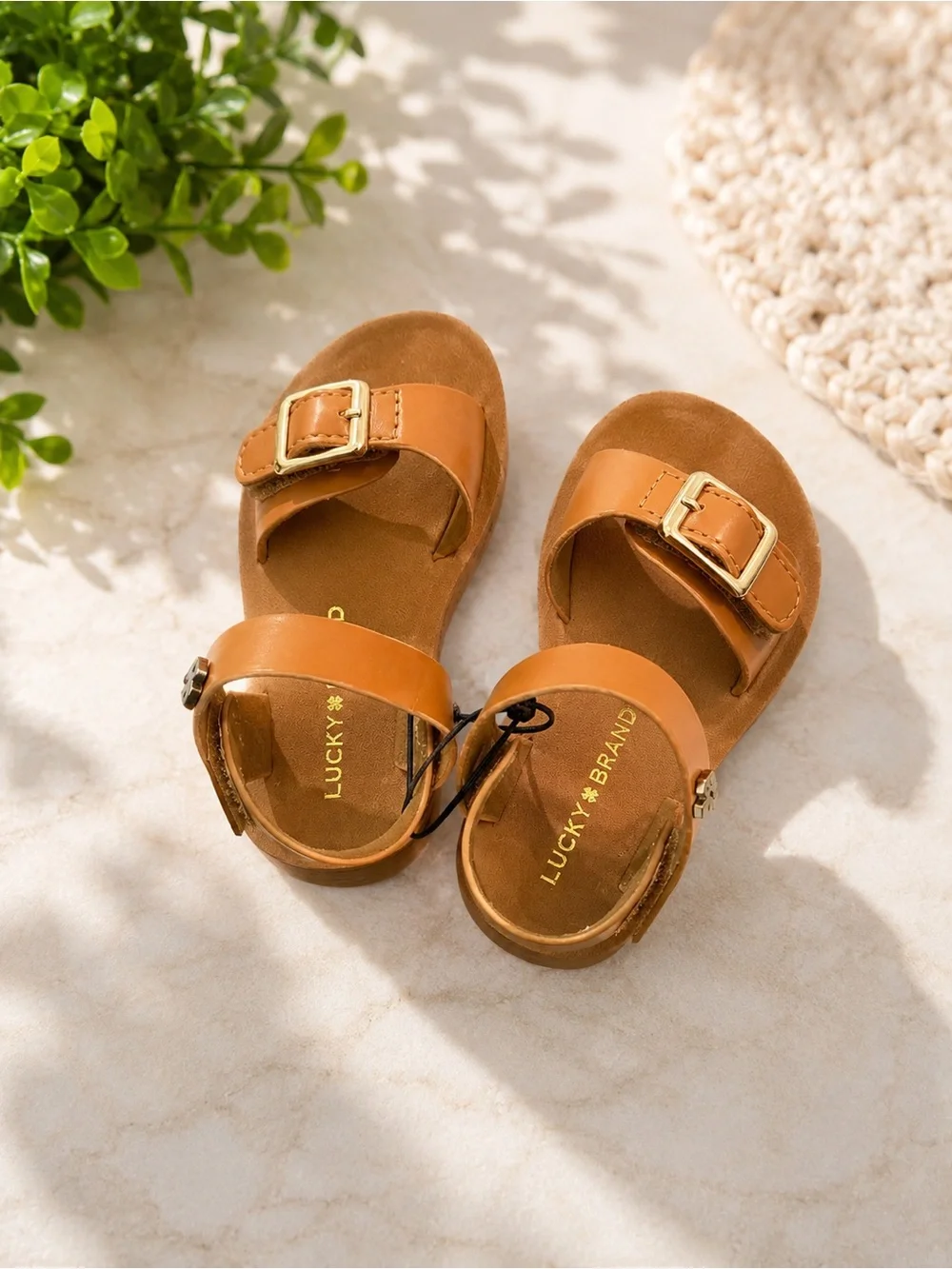 Lucky Brand Kids Cognac Buckle Sandals. Size 6